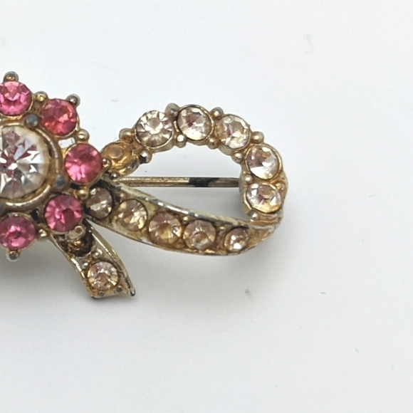 Pink Rhinestone Vintage Brooch - Picture 9 of 10
